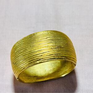Chico's Gold Textured Bracelet Hinged Clamper Mobwife Maximalist Indie